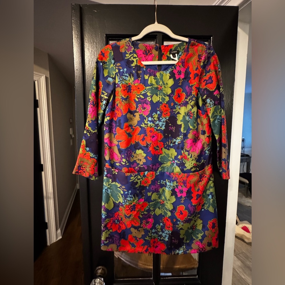 J.Crew Silk Jules Dress Blue Ashbury Floral
Shift Long Sleeve Pockets size 0